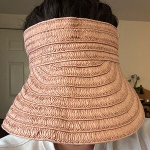Betsey Johnson Designer Cabow Cutie Blush Woven Sun Hat Visor 96% Paper